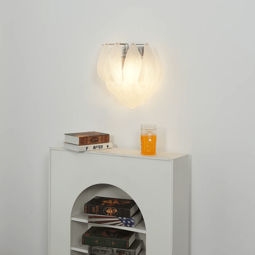 Tuliva Wall Lamp