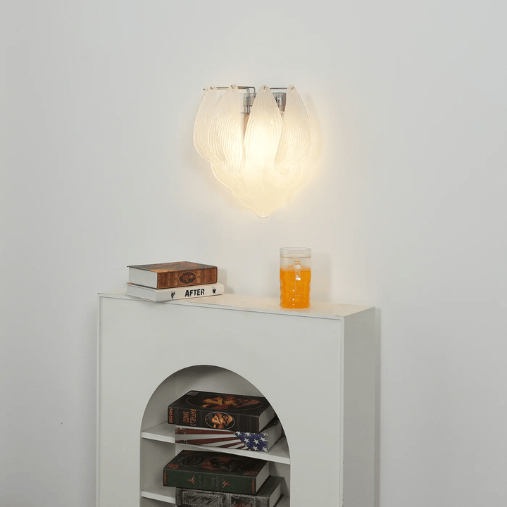 Tuliva Wall Lamp