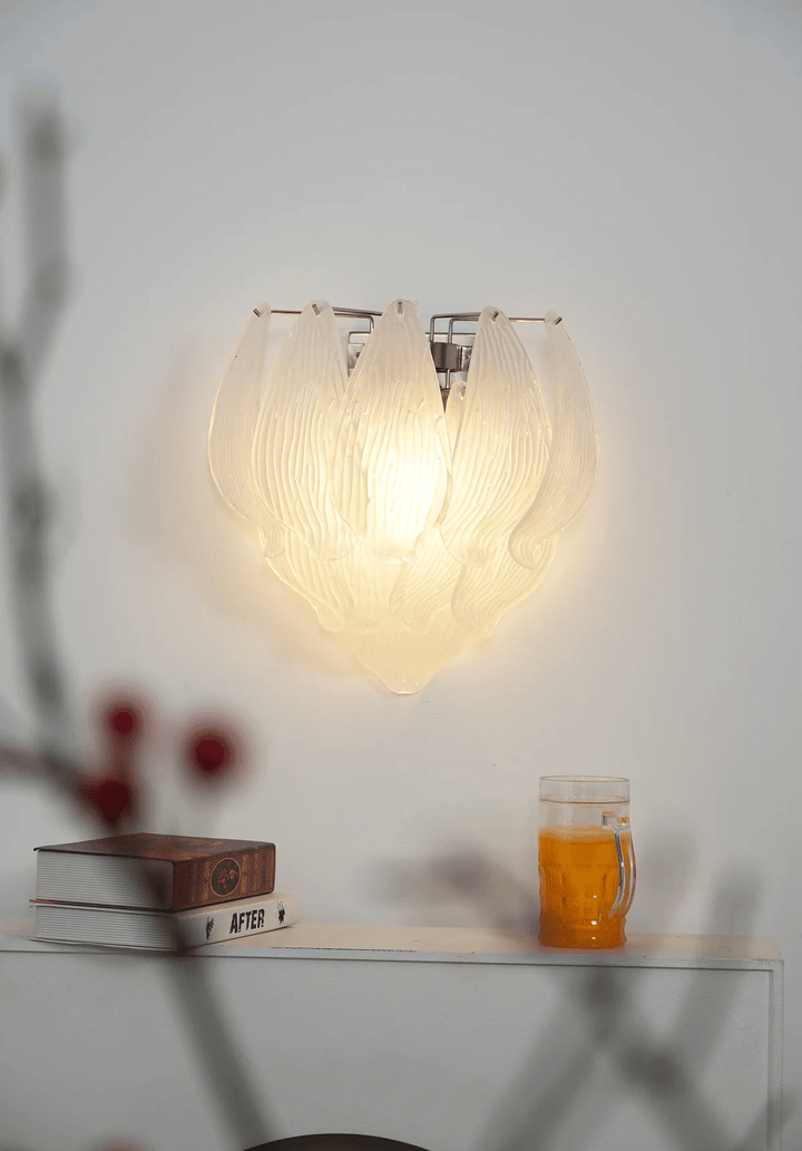 Tuliva Wall Lamp