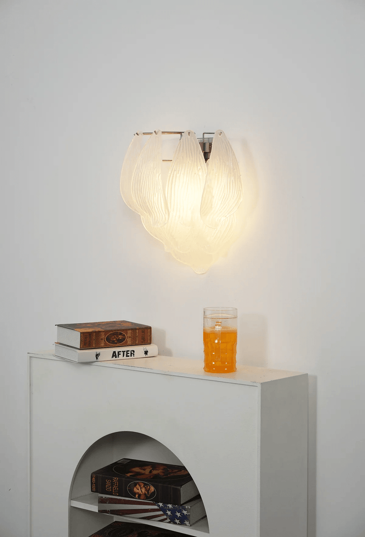 Tuliva Wall Lamp
