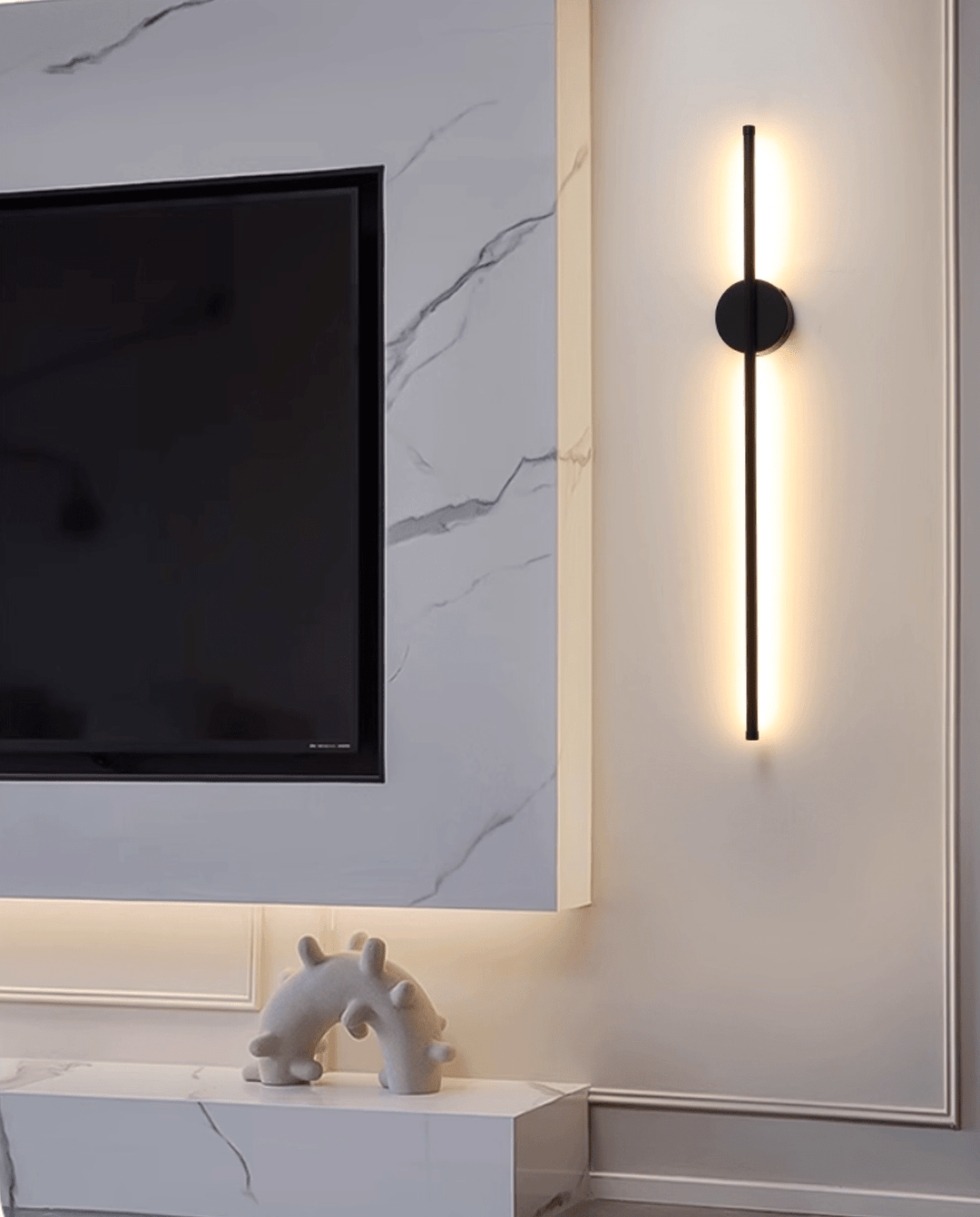 Linearo Rechargeable Wall Lamp