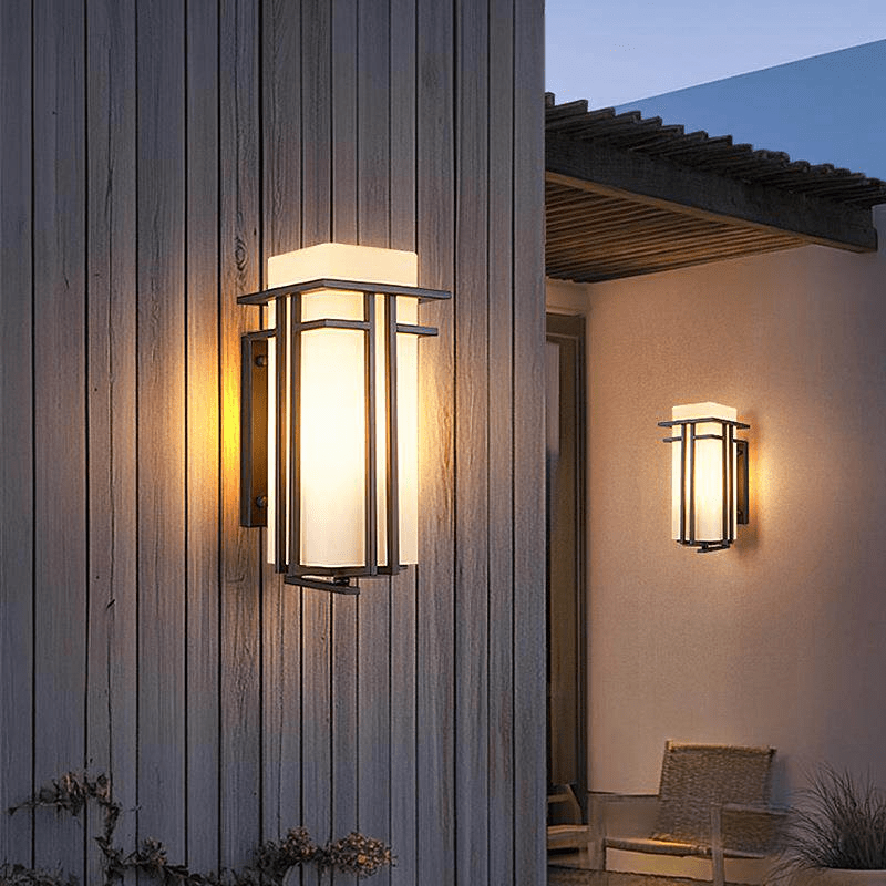 Linden Outdoor Wall Lamp