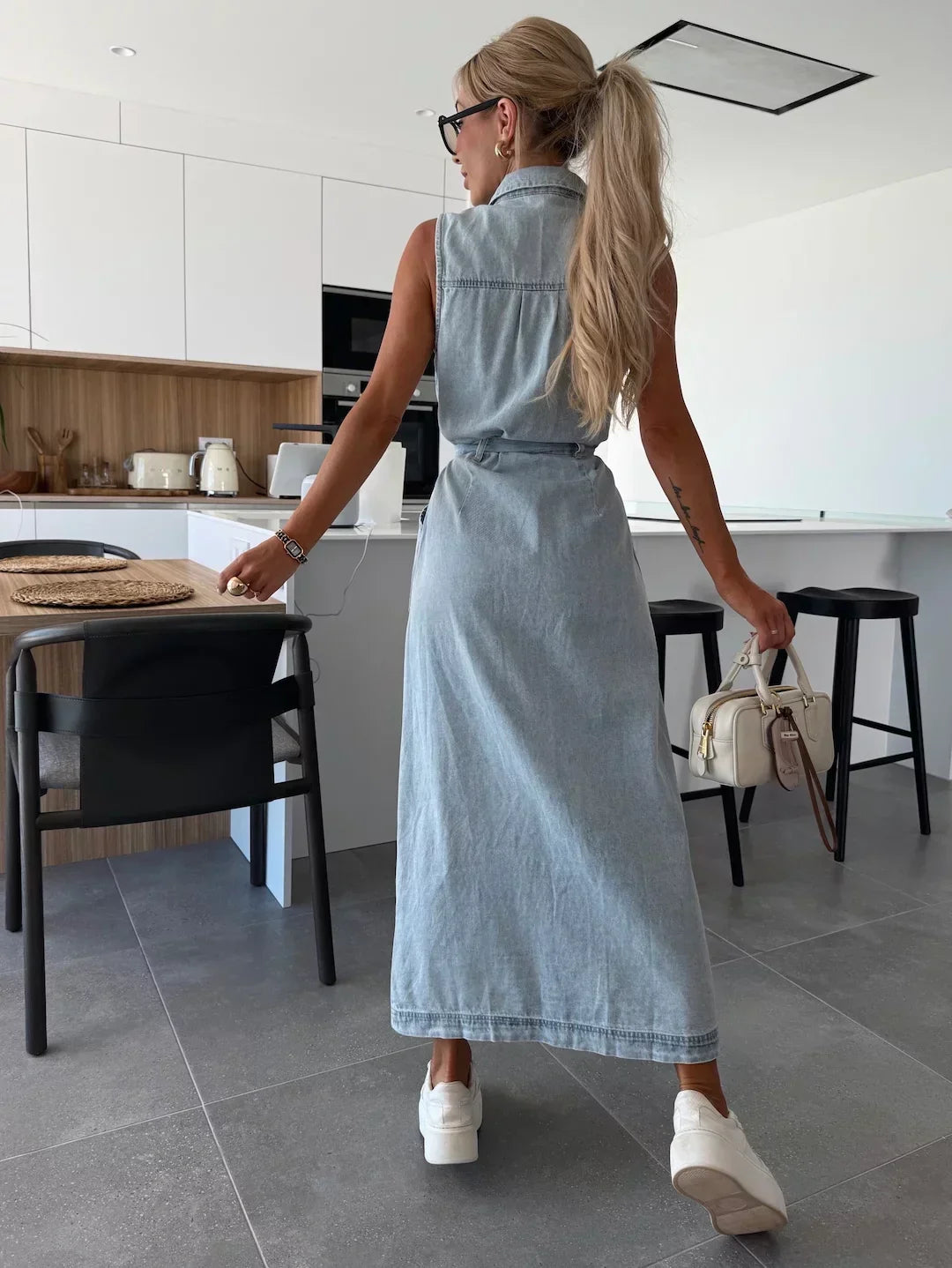 MODERNE JEANSJURK VOOR VROUWEN