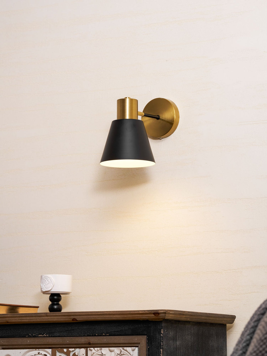 Adjustable Armed Wall Lamp