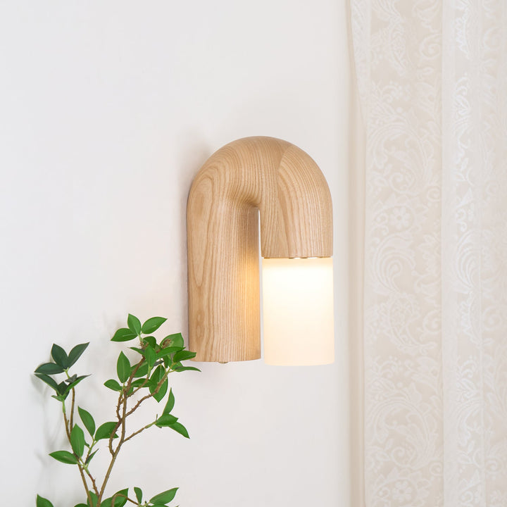Arcus Wood Wall Lamp