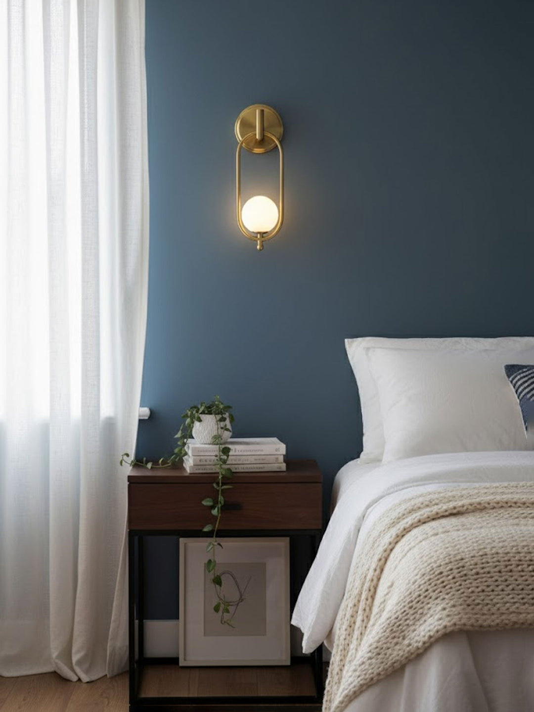Aurea Brass Wall Light