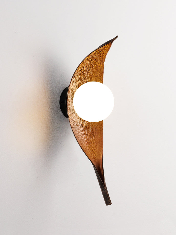 Aureo Leaf Glass Wall Lamp