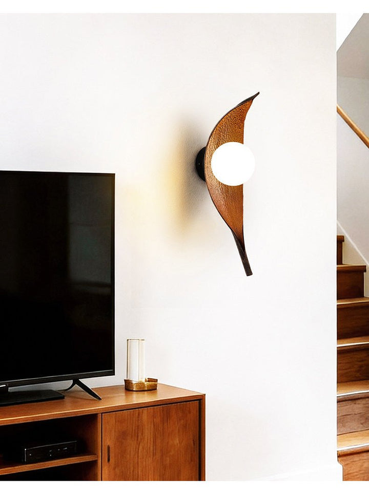 Aureo Leaf Glass Wall Lamp