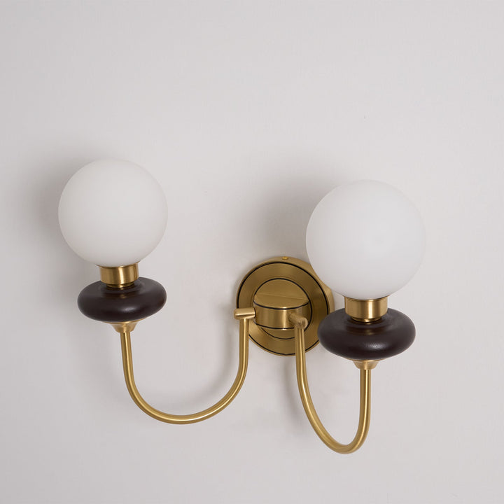 Bellevue Wall Lamp