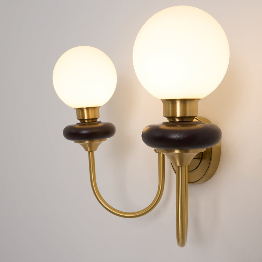 Bellevue Wall Lamp