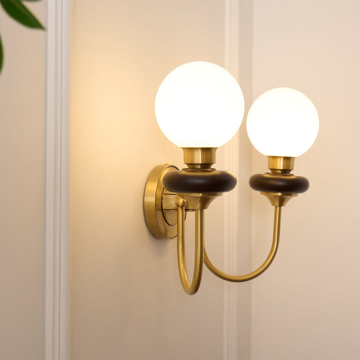 Bellevue Wall Lamp