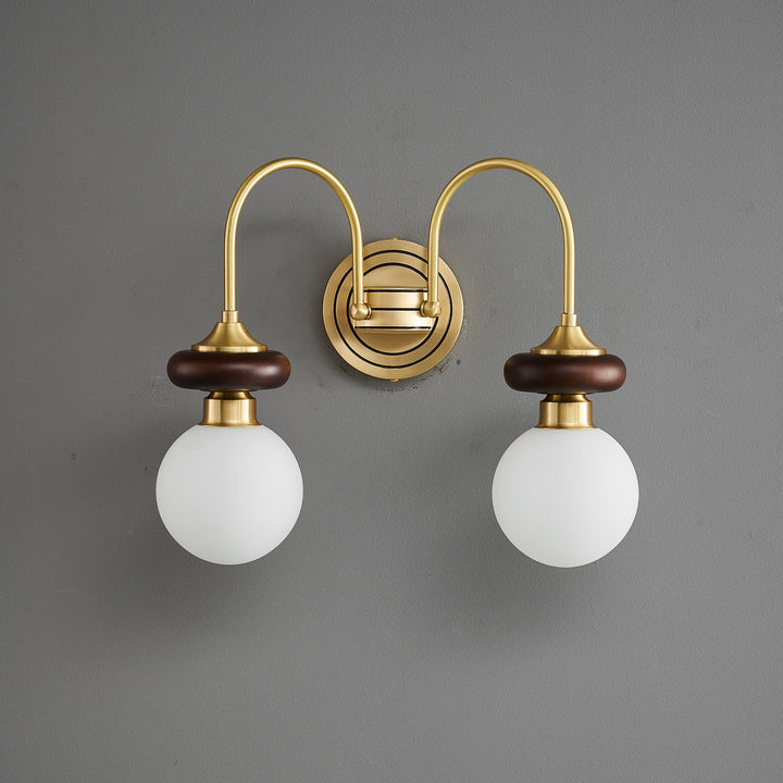 Bellevue Wall Lamp