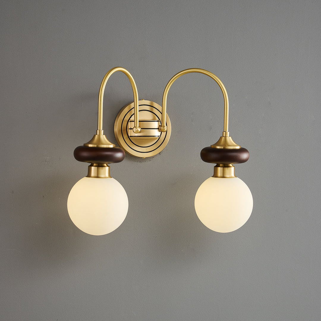 Bellevue Wall Lamp