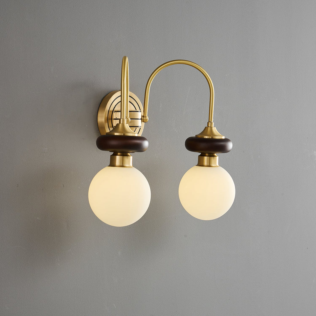 Bellevue Wall Lamp