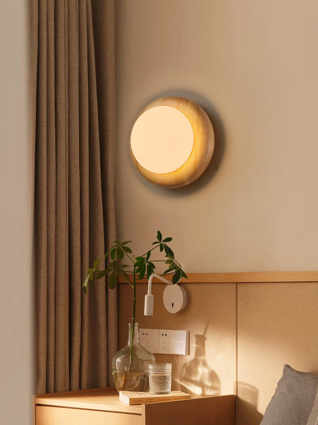 Brevin Wood Wall Sconce