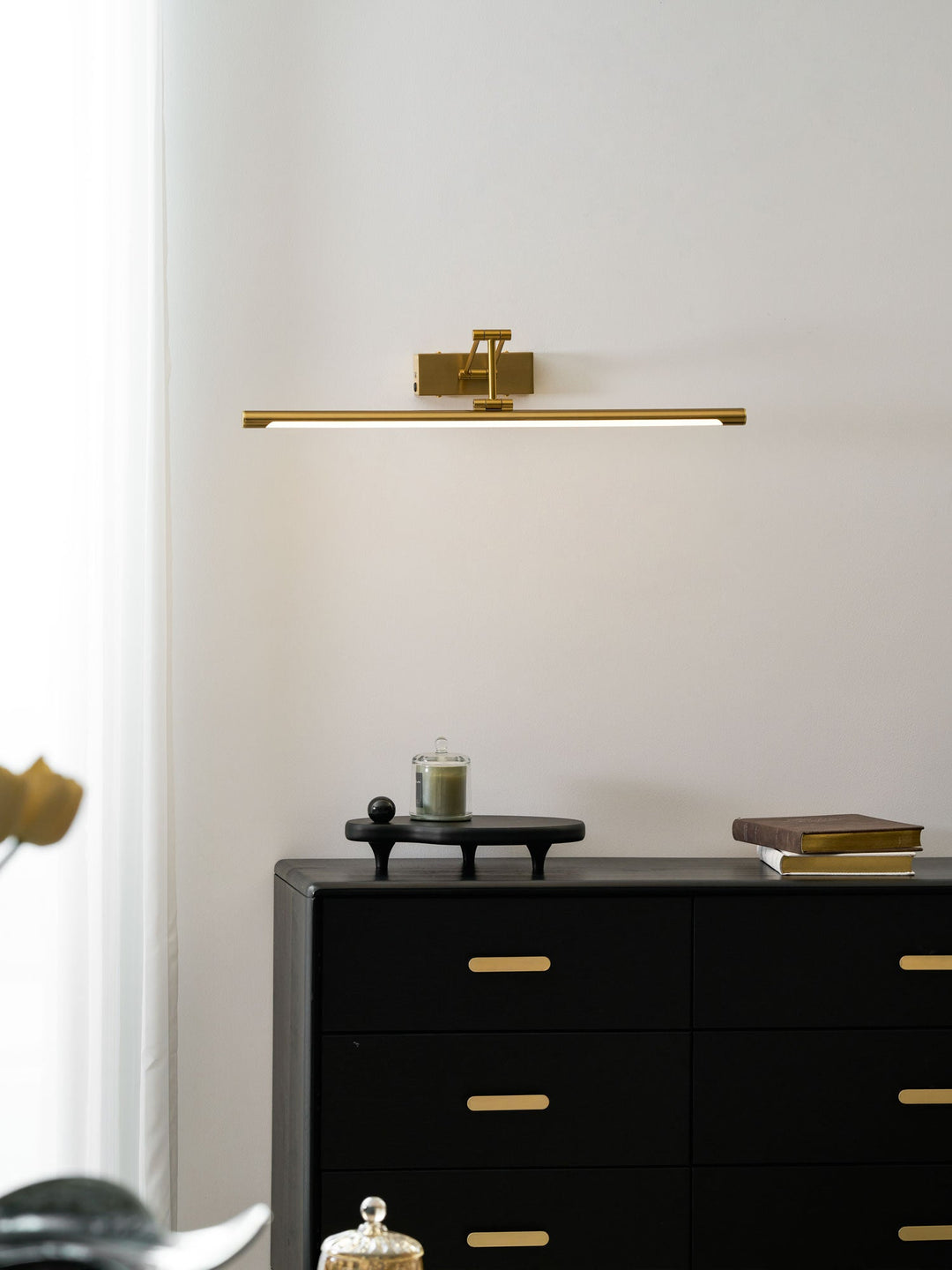 Brillan Frame Rechargeable Wall Light