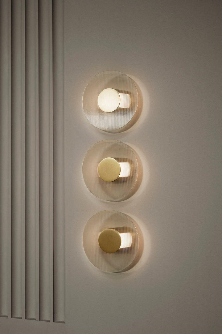 Button Wall Lamp