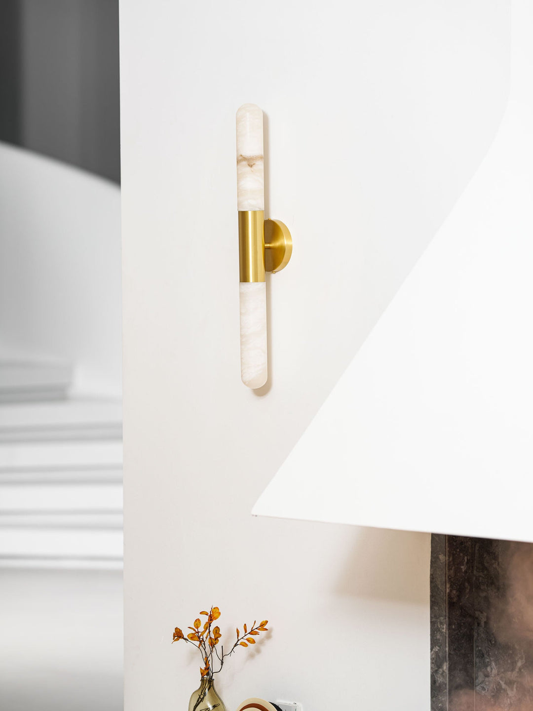 Cavoya Alabaster Wall Light