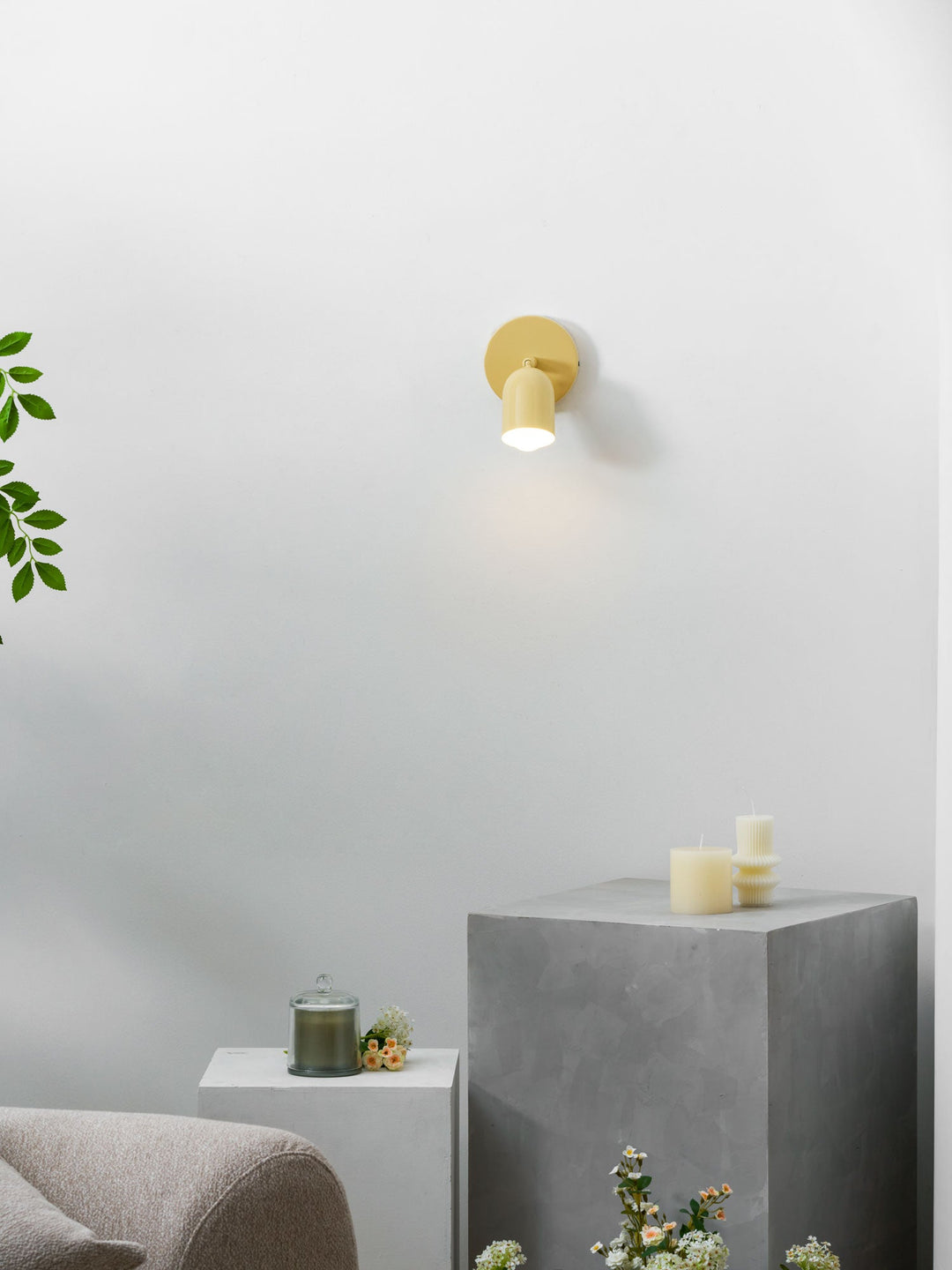 Couleur Adjustable Wall Lamp