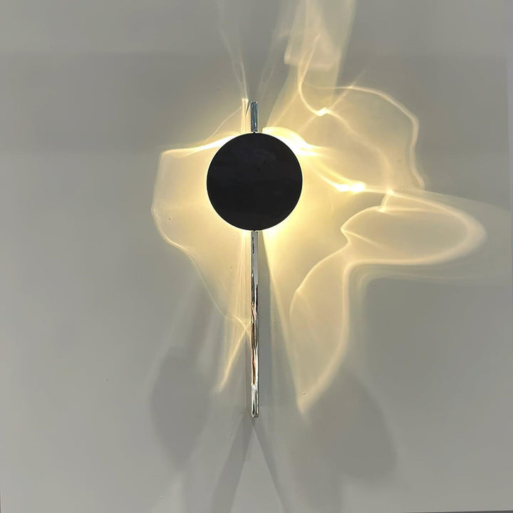 Kinetic Shadow Wall Lamp