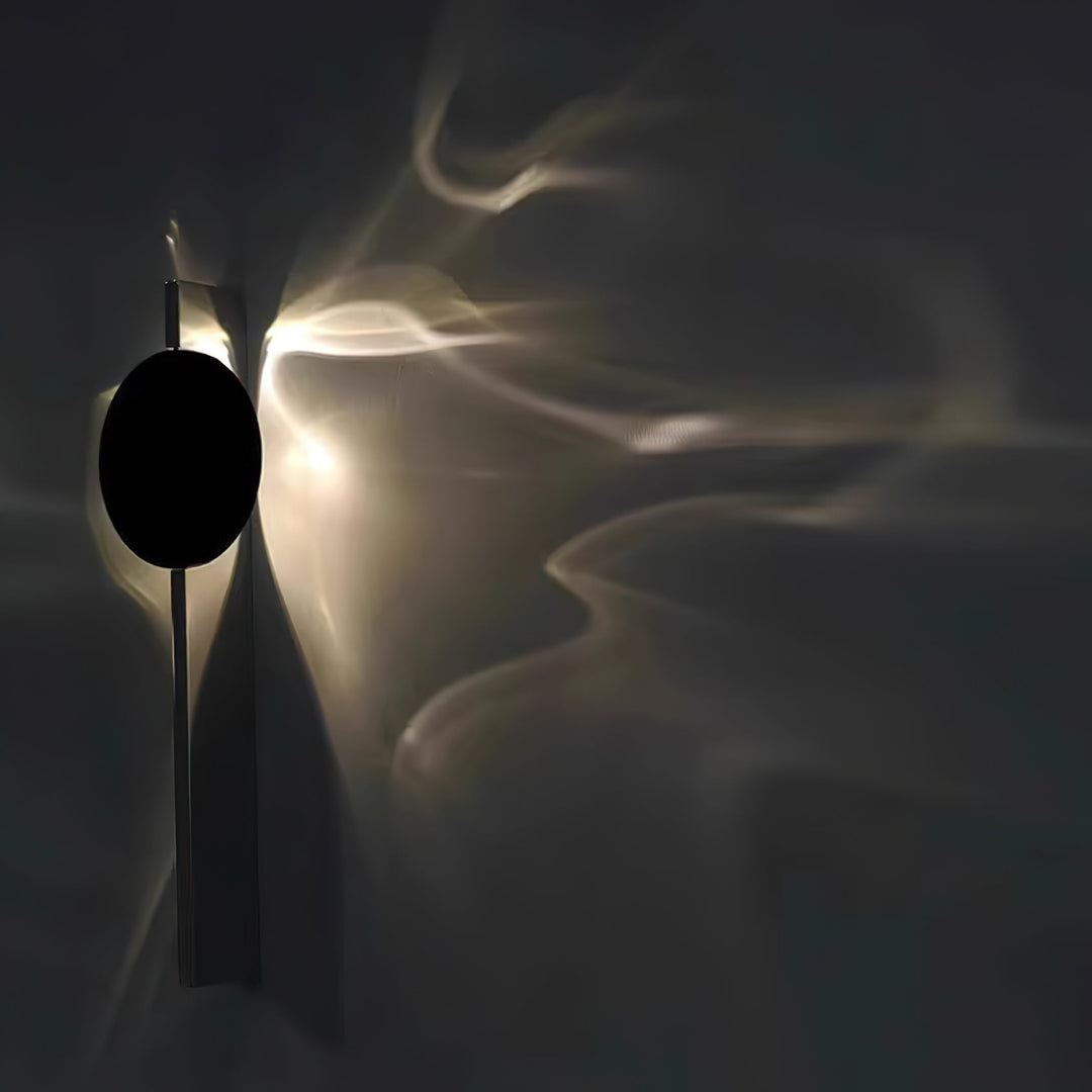 Kinetic Shadow Wall Lamp