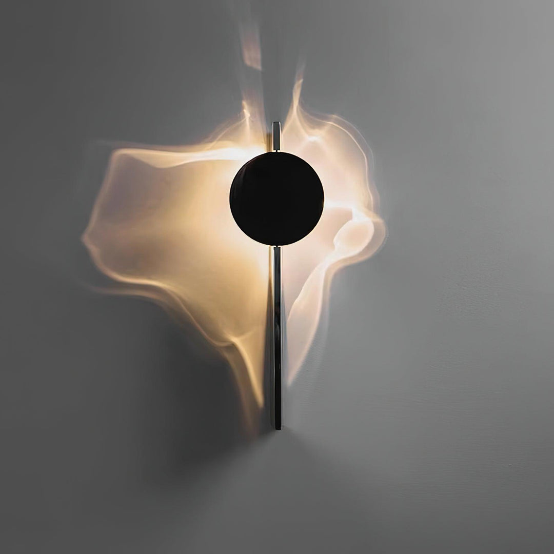 Kinetic Shadow Wall Lamp