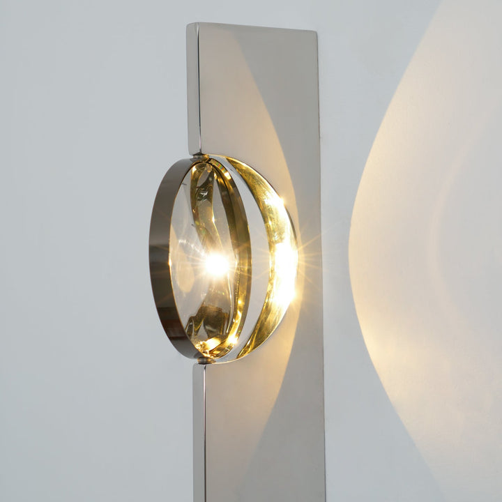 Kinetic Shadow Plug-in Wall Lamp