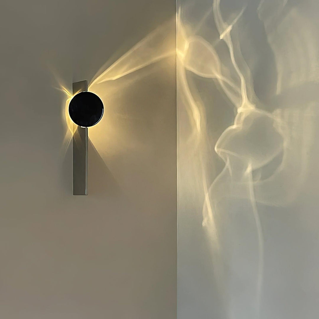 Kinetic Shadow Wall Lamp
