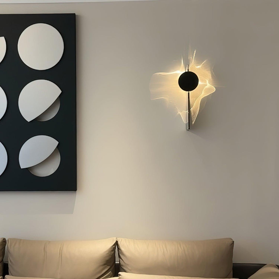 Kinetic Shadow Wall Lamp