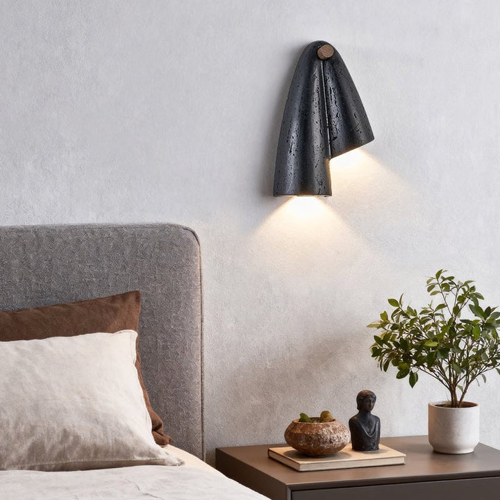 Creska Wall Lamp