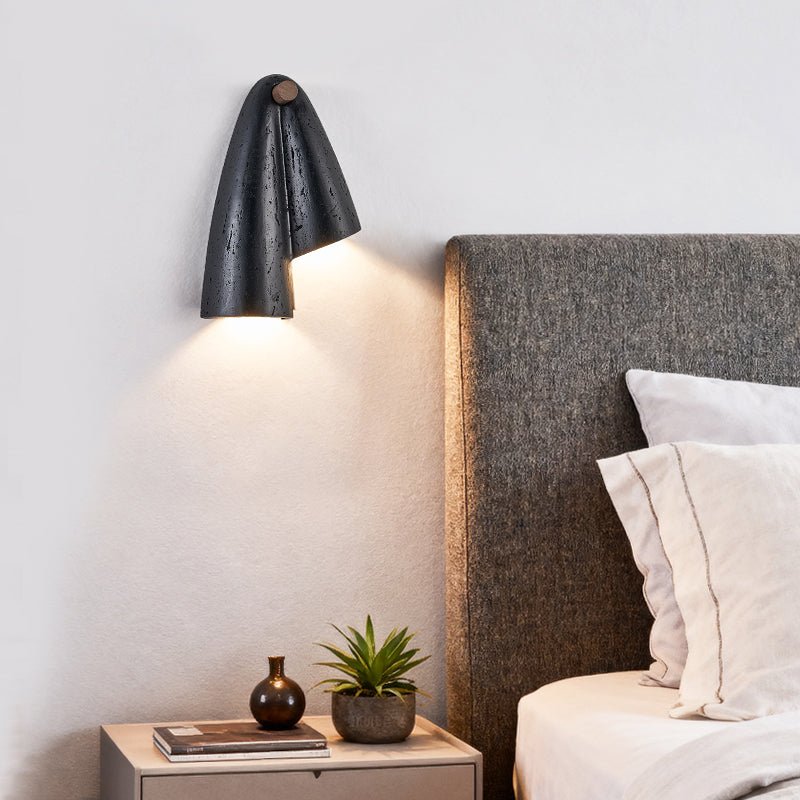 Creska Wall Lamp