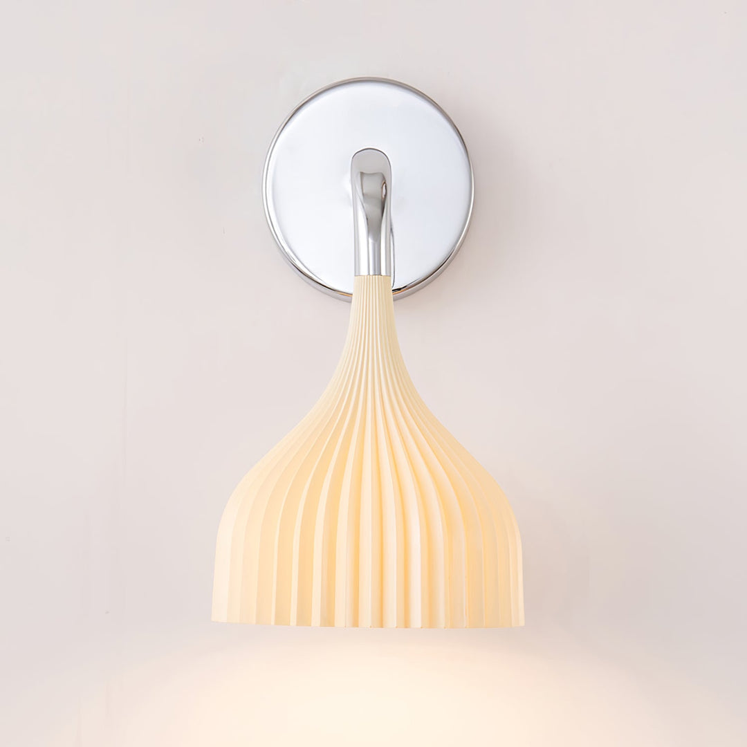 E Wall Lamp