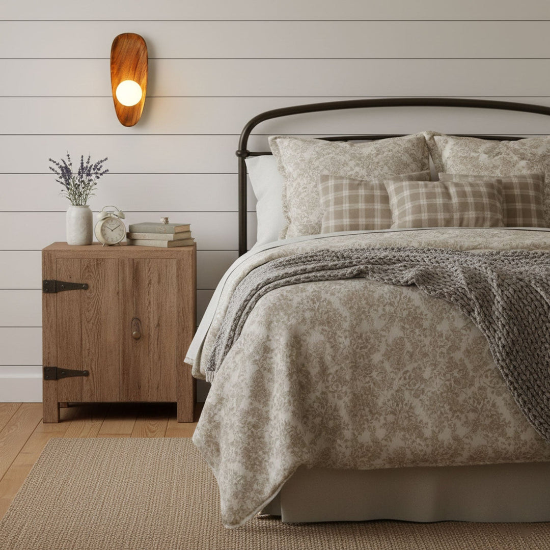 Eivor Wall Lamp