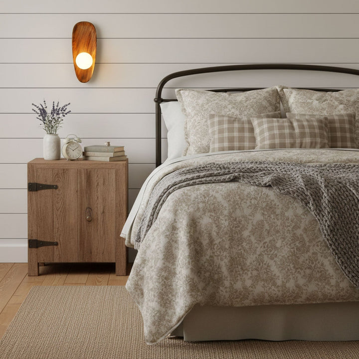 Eivor Wall Lamp