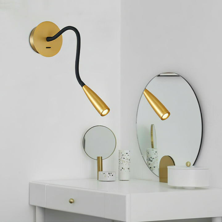 Flexi Hose Plug-in Wall Light