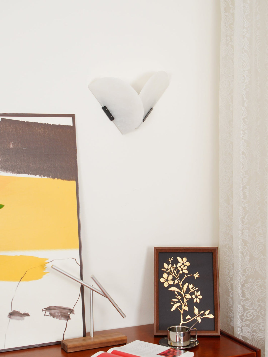 Fly Gaby Alabaster Wall Lamp