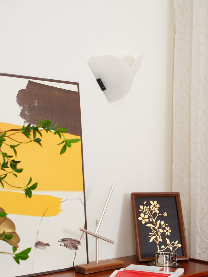 Fly Gaby Alabaster Wall Lamp