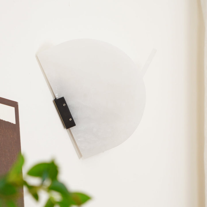 Fly Gaby Alabaster Wall Lamp