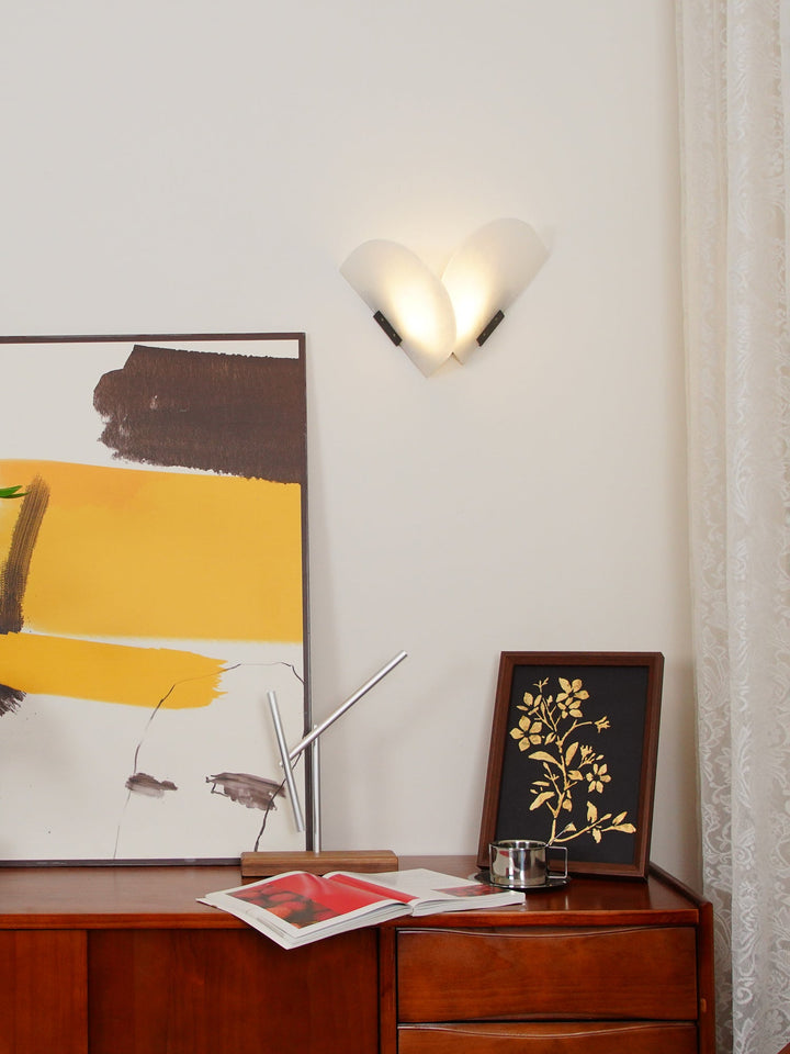 Fly Gaby Alabaster Wall Lamp