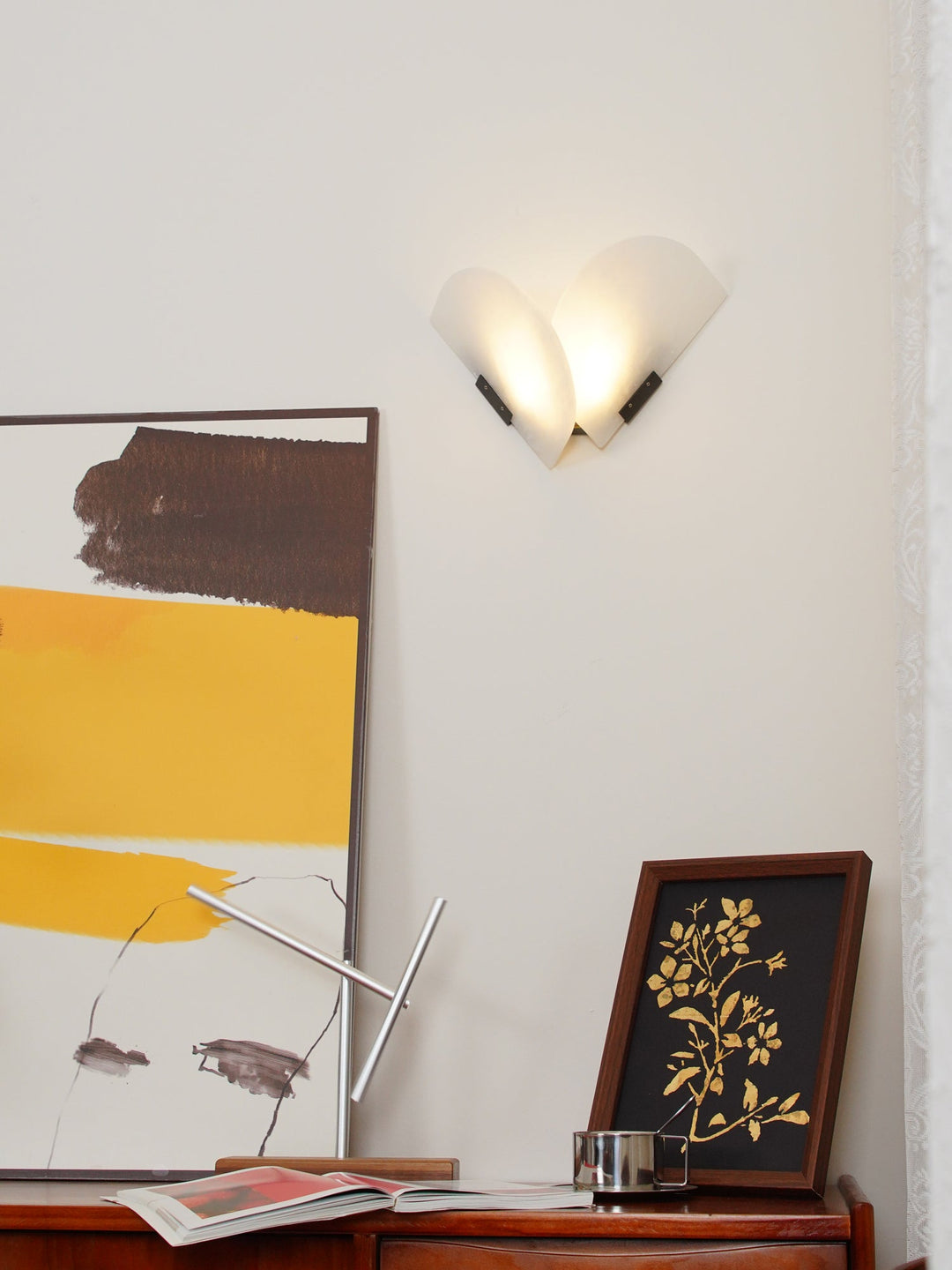 Fly Gaby Alabaster Wall Lamp