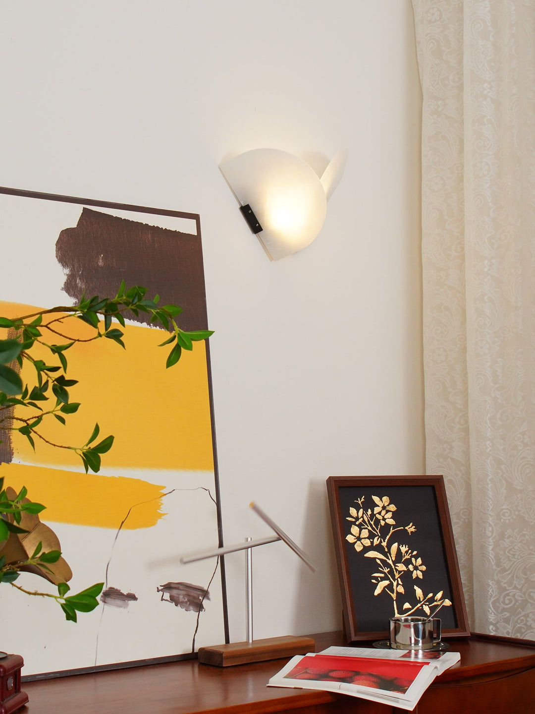 Fly Gaby Alabaster Wall Lamp