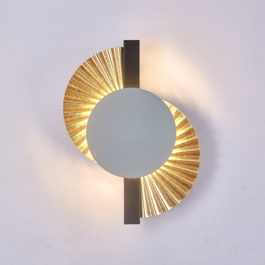 Gilded Fan Wall Lamp