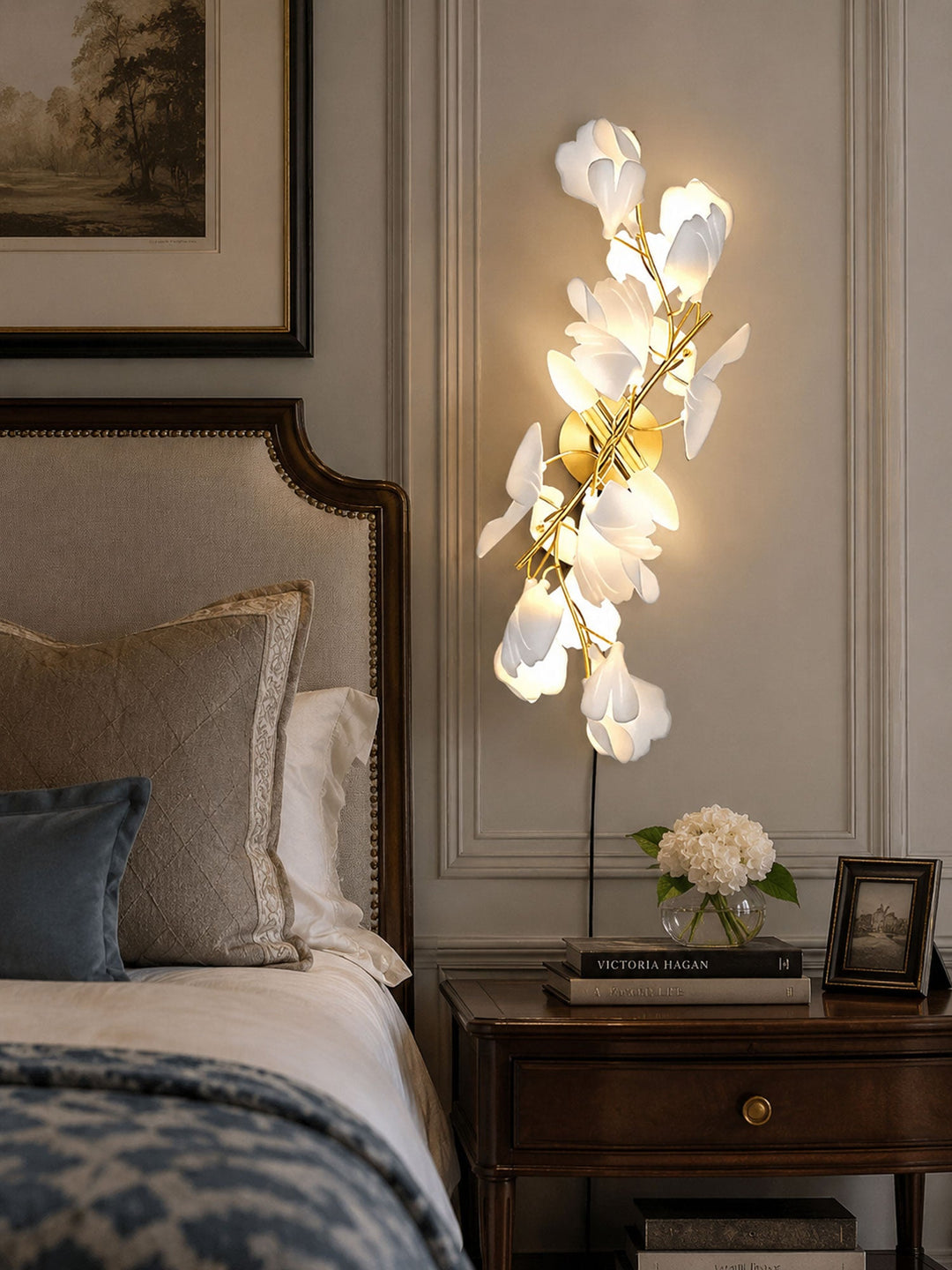 Gingko Flowers Plug-in Wall Lamp