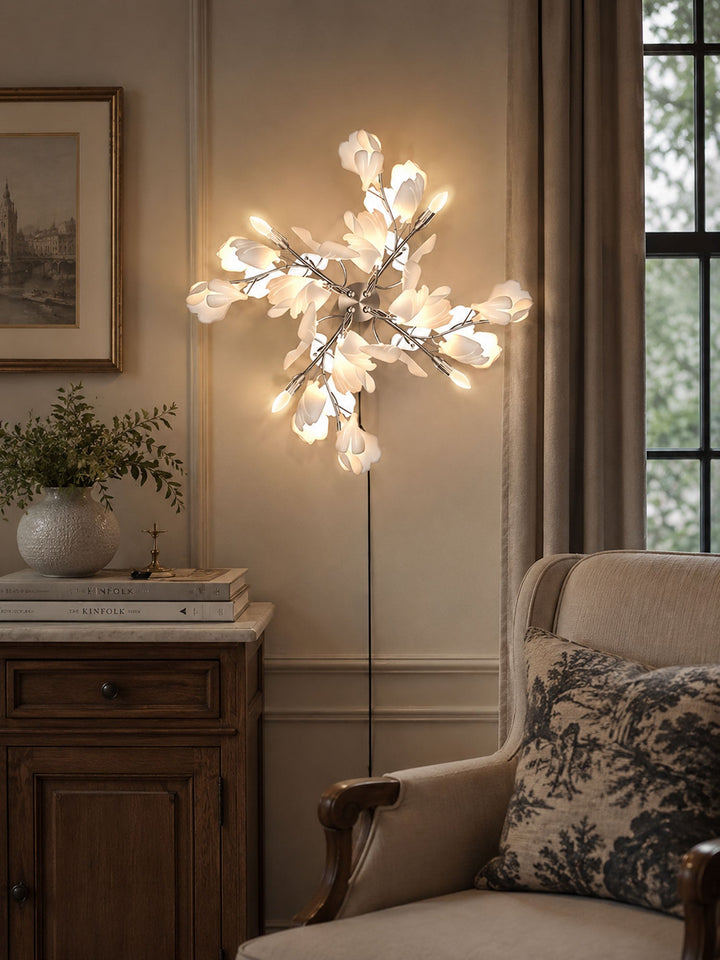 Gingko Flowers Plug-in Wall Lamp