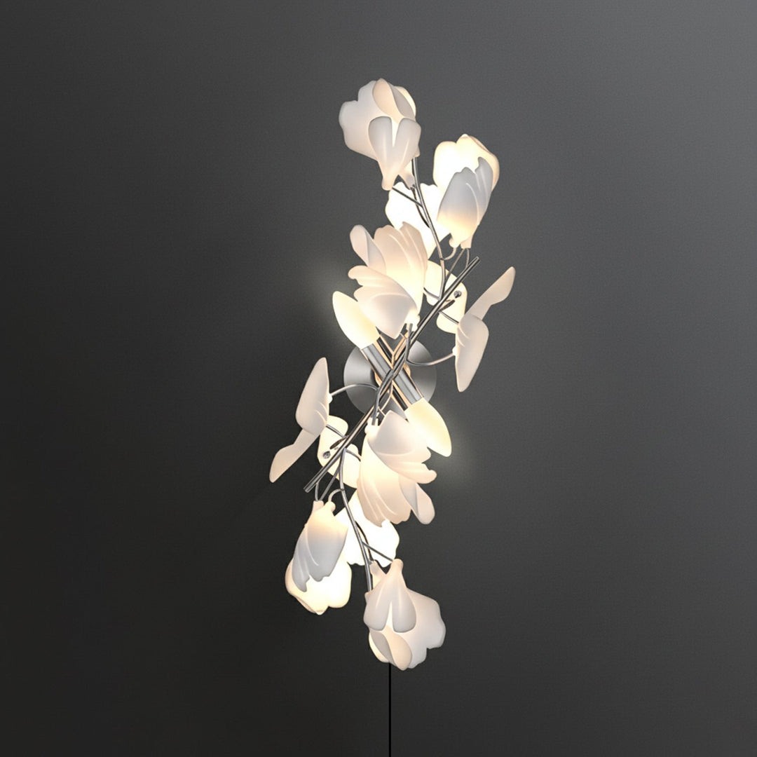 Gingko Flowers Plug-in Wall Lamp