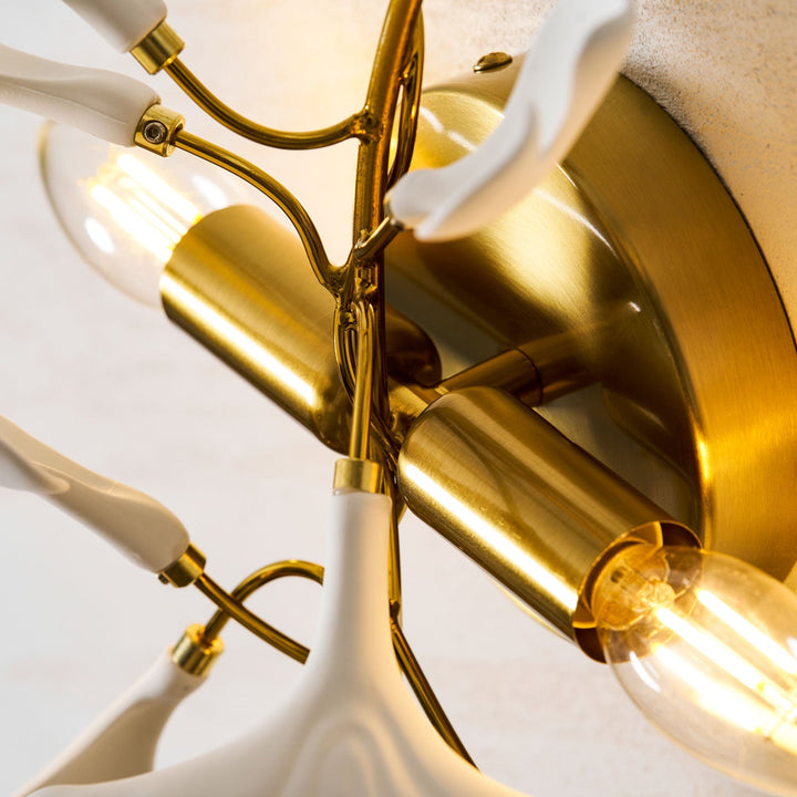 Gingko Flowers Wall Lamp