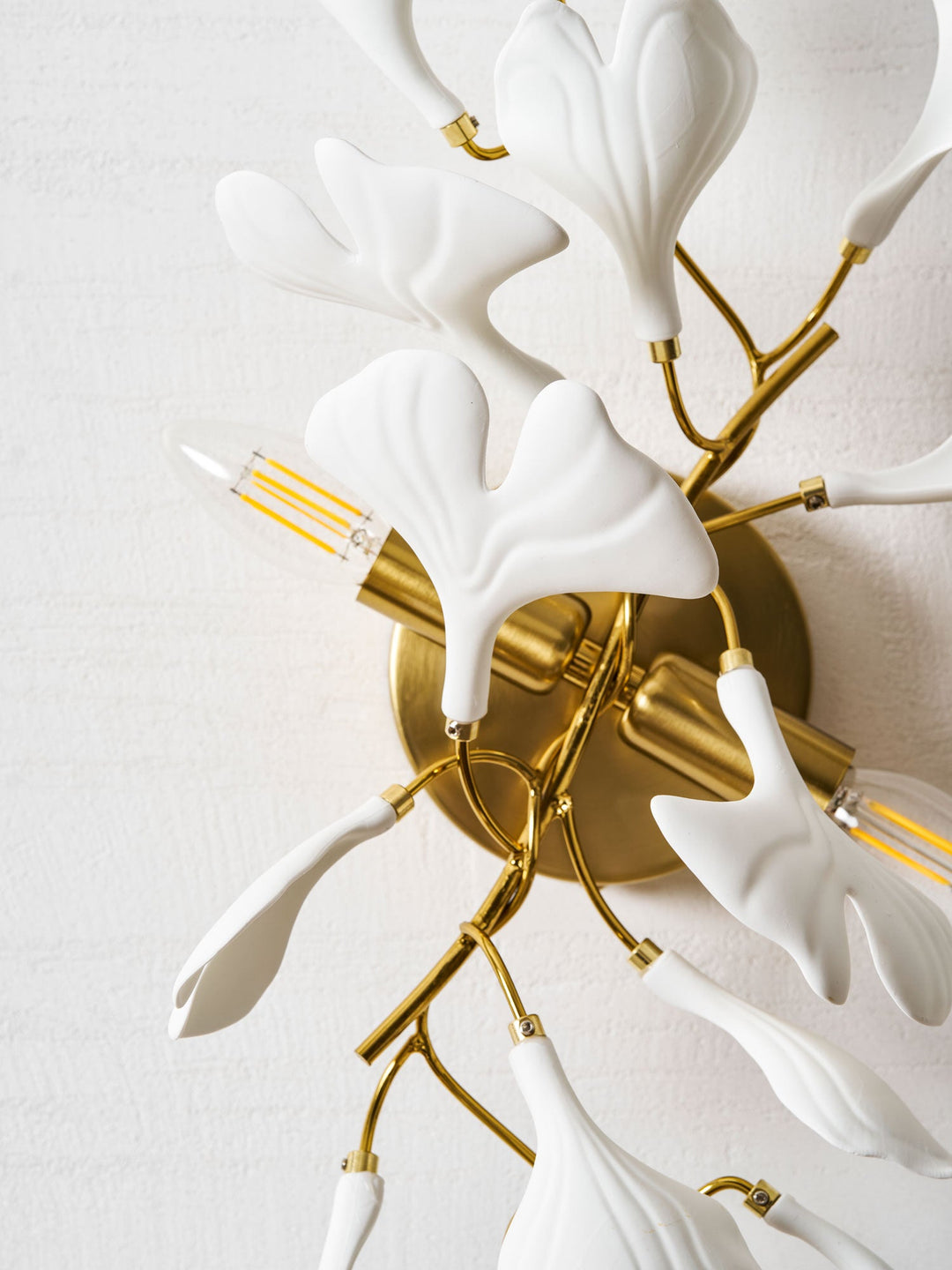 Gingko Flowers Wall Lamp