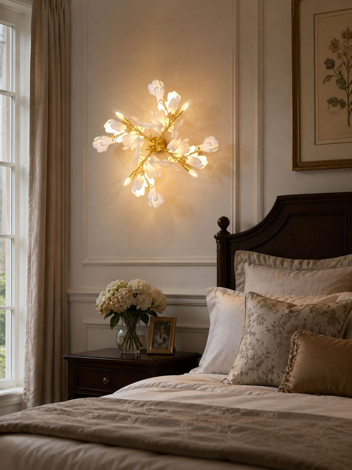 Gingko Flowers Wall Lamp