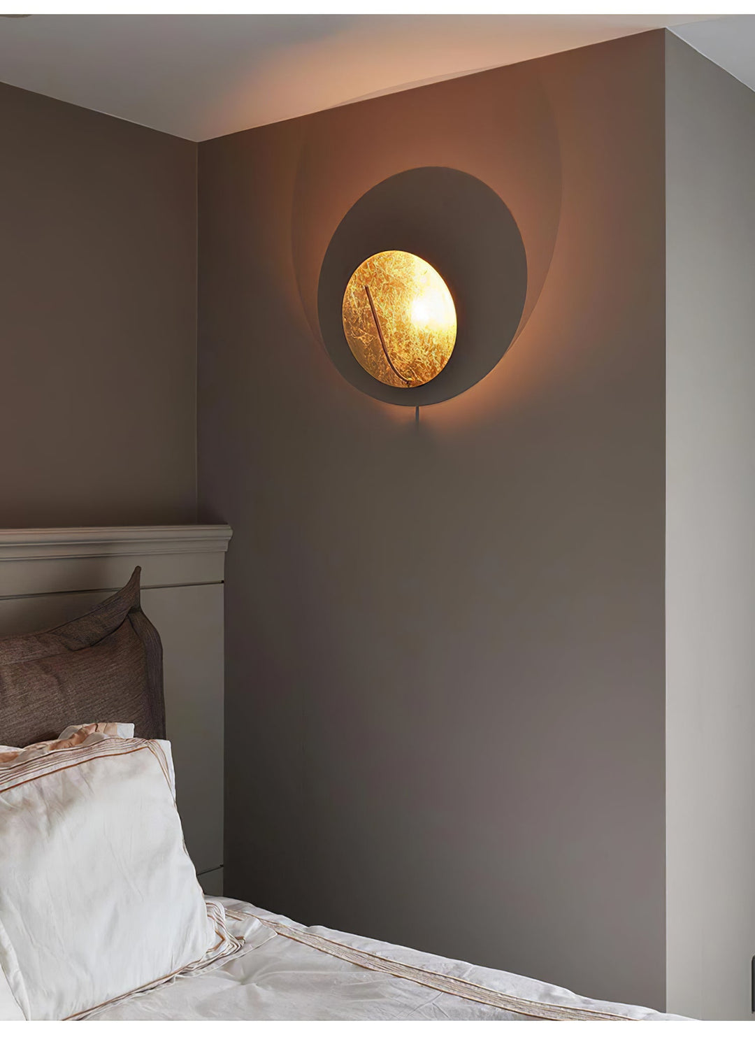 Golden Aura Wall Light