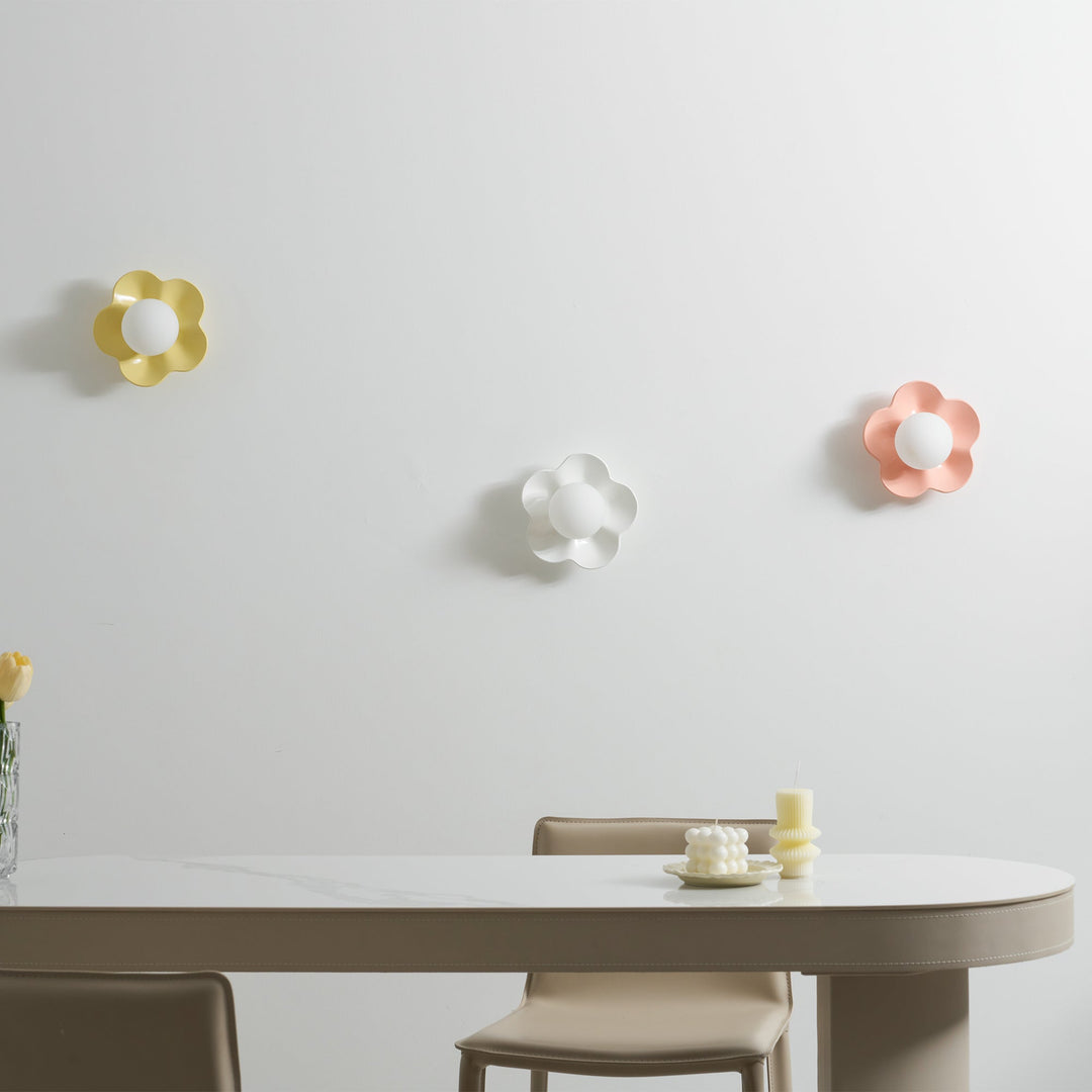 La fleur Wall Lamp